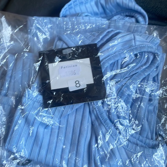 I have sizes 6,8 10,14 in blue. I have 14 in white. I have 8,10,12,14 - Picture 2 of 5